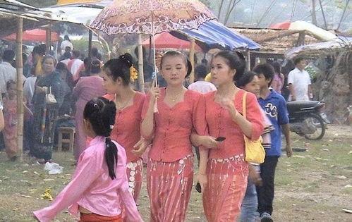 缅甸女孩吃瓜视频,传统美食魅力四溢